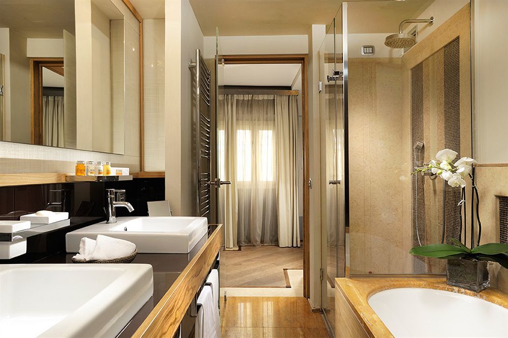Mario De' Fiori 37 Hotel โรม ภายนอก รูปภาพ