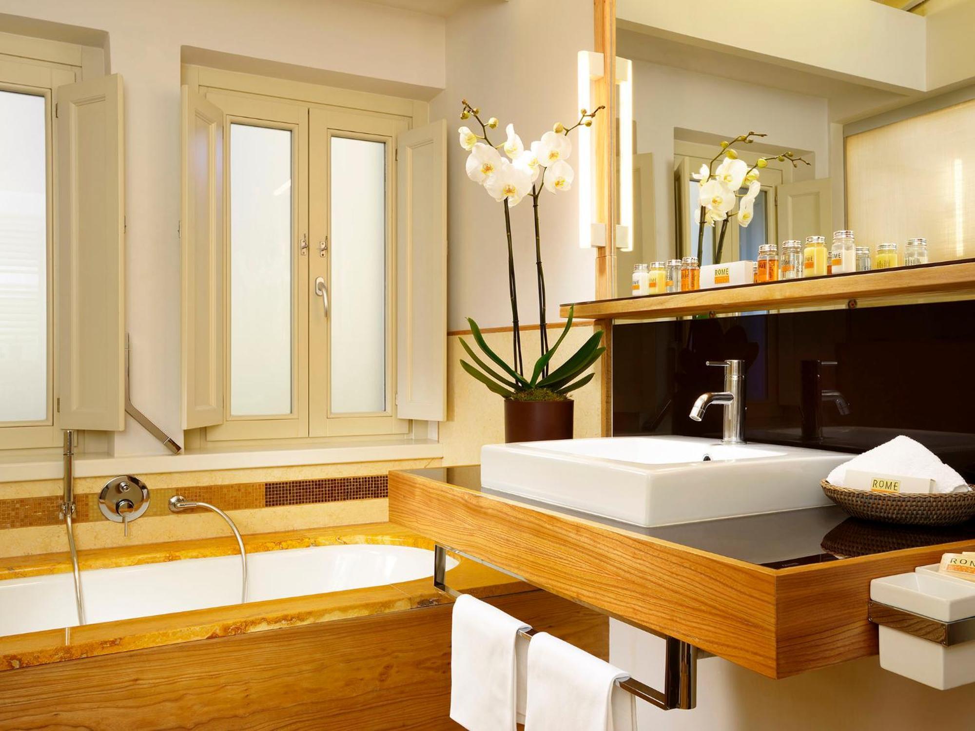 Mario De' Fiori 37 Hotel โรม ภายนอก รูปภาพ